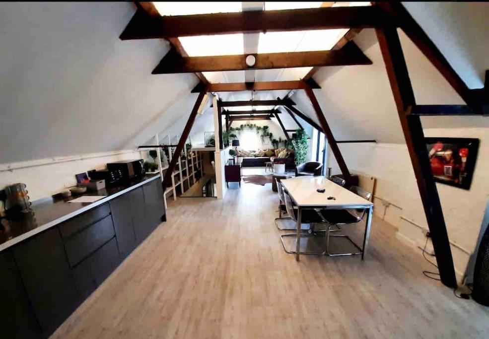 Lovely 1-Bedroom Serviced Apartment In Deal, Kent Kültér fotó
